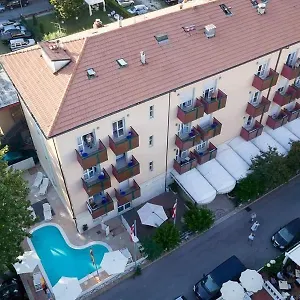 3* Hotel Aron