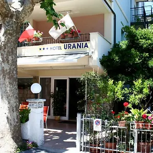 Отель Urania